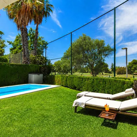 Independiente, Vistas A Golf, Cerca Villa