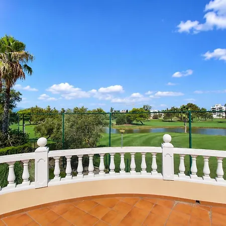 Independiente, Vistas A Golf, Cerca *